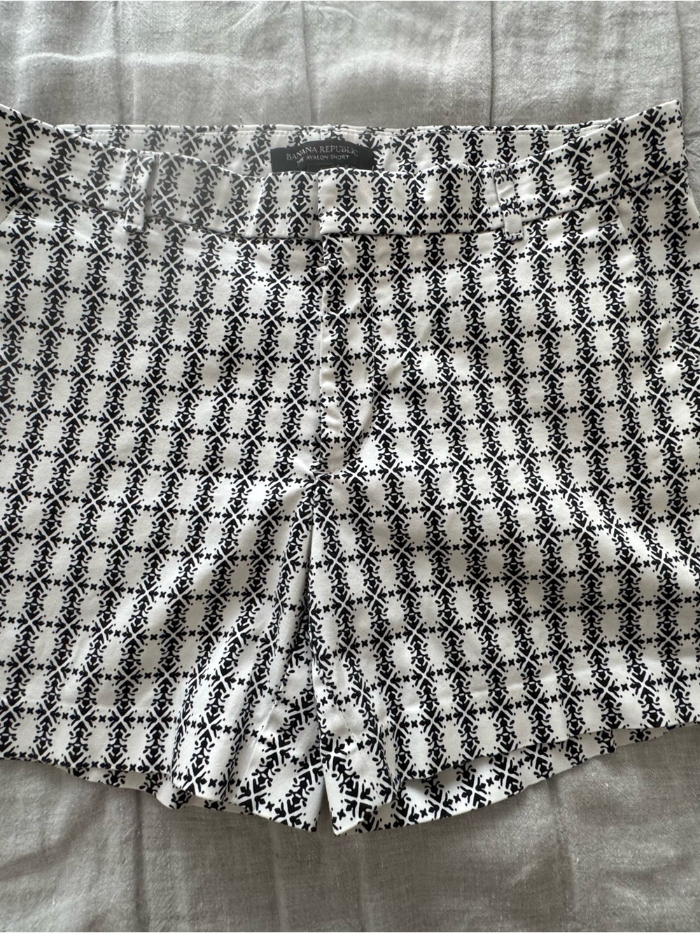 Banana Republic Black & White Geometric High-Waist Shorts